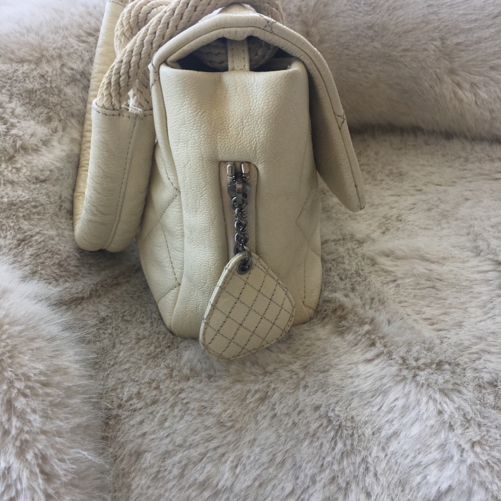 Chanel flap quilt bag white ivory CC rope strap expandable cruiser - Picture 3 of 8